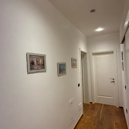 Primo Piano Casa de hóspedes Modena