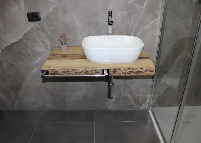 Vendégház Primo Piano Modena